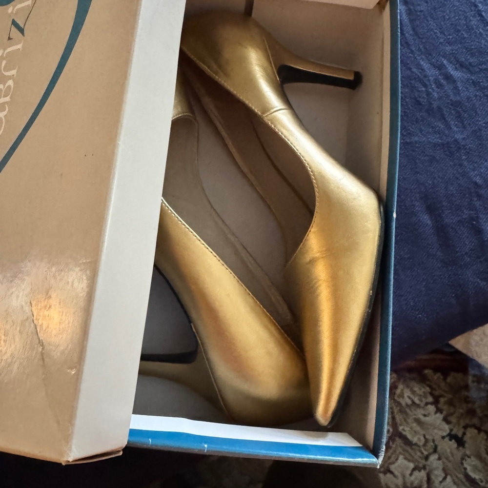 Chic Gold Women's Heels